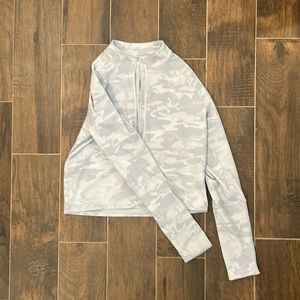 Lululemon white camo pull over quarter zip top
